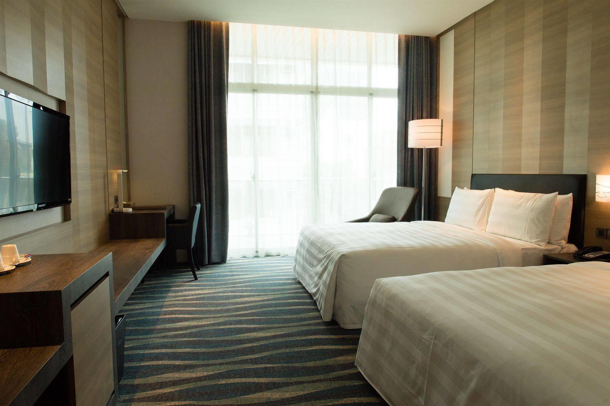 City Suites - Kaohsiung Chenai Dış mekan fotoğraf