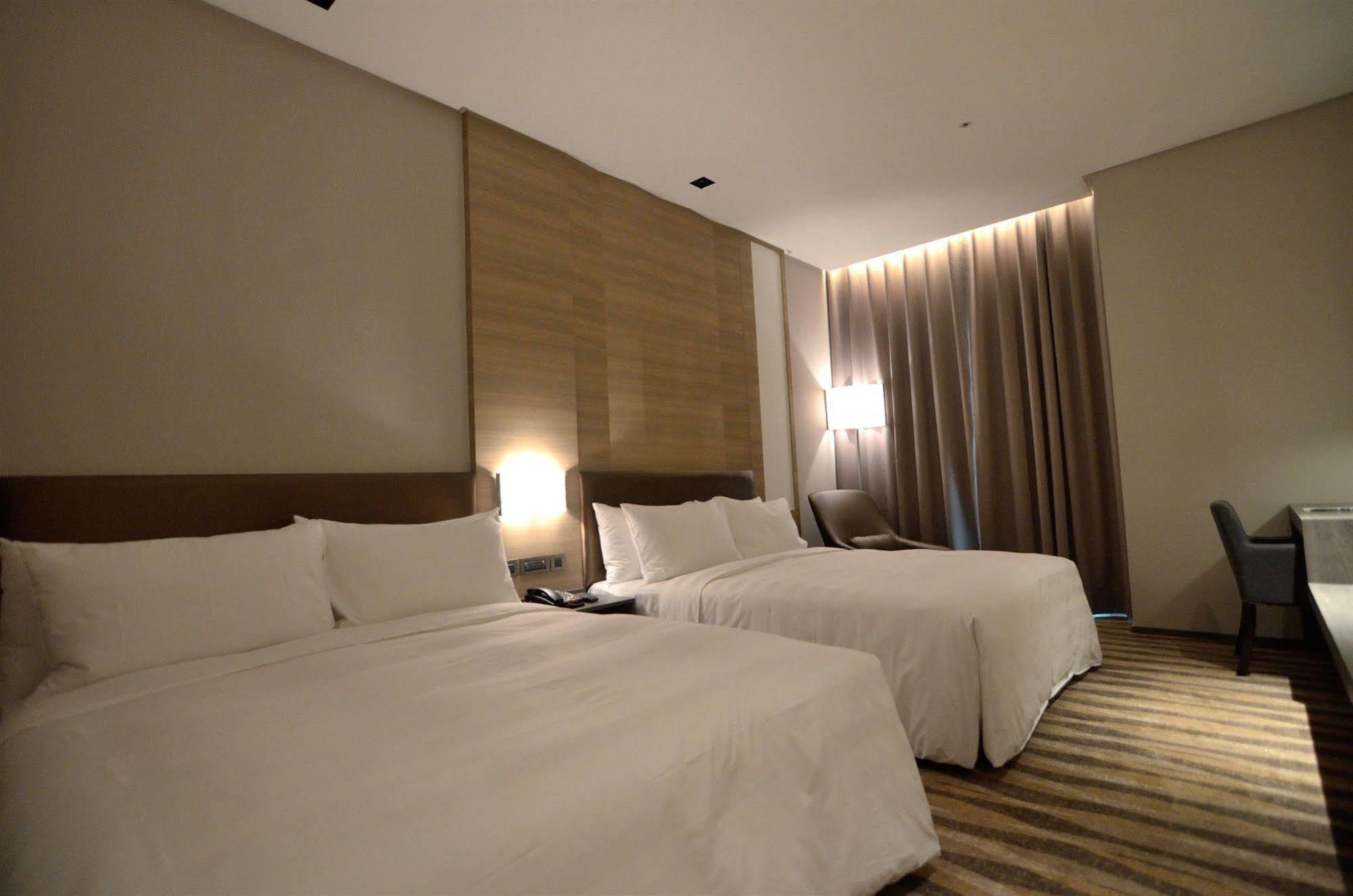 City Suites - Kaohsiung Chenai Dış mekan fotoğraf